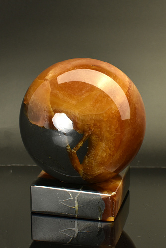 Симбирцитовый шар 66 мм