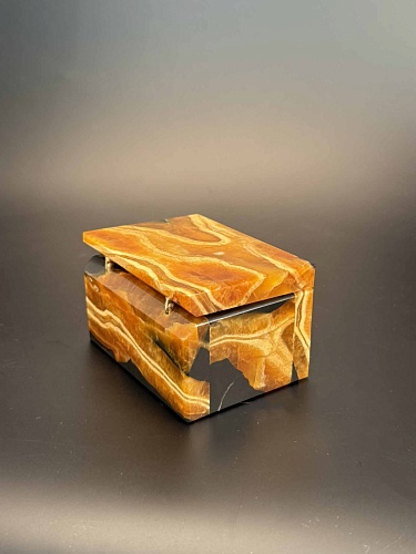 Симбирцитовая шкатулка 