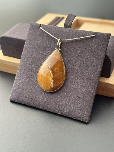 Симбирцитовый кулон в мельхиоре