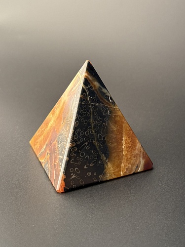 Симбирцитовая пирамида 60 мм