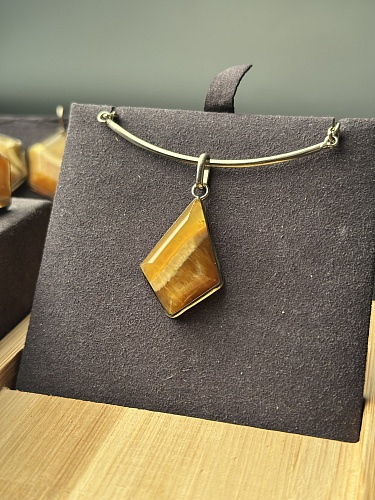 Кулон из мельхиора.