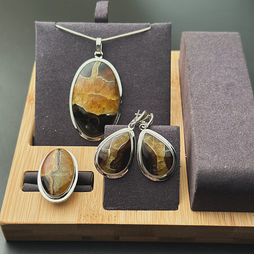 Кольцо с симбирцитом