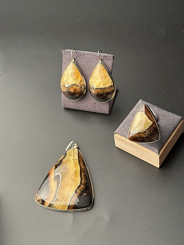 Симбирцитовые серьги в мельхиоре