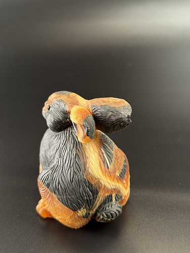 Резной кролик