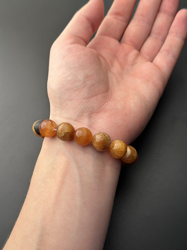 Симбирцитовый браслет на резинке