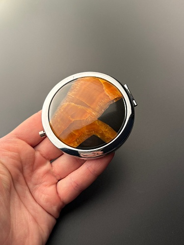 Симбирцитовое зеркало 