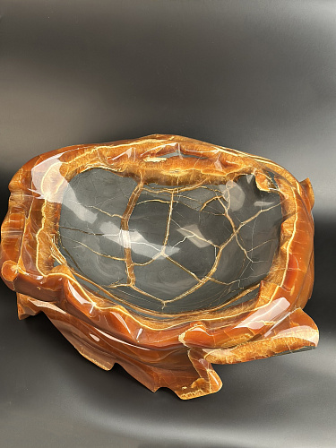 Резная ваза 