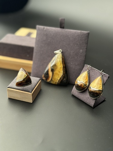 Симбирцитовые серьги в мельхиоре