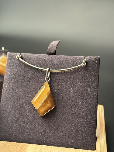 Кулон из мельхиора.