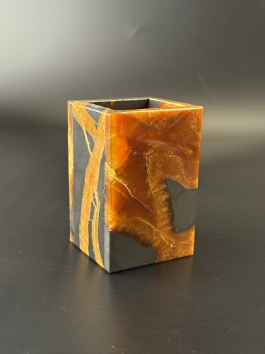 Настольный стакан для ручек 