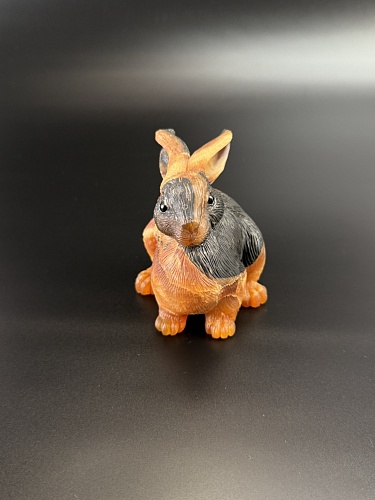 Резной кролик