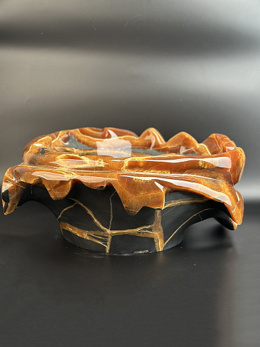 Резная ваза 