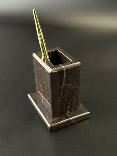 Настольный стакан для ручек из окаменелого дерева