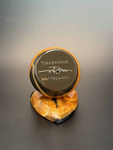 Симбирцитовый шар с металлическим нанесением