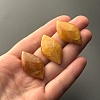 Симбирцитовый кабошон калиброванный. Листик. 34х20х7 мм