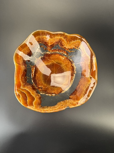 Блюдо каменное.