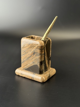 Сенгилитовый стакан для ручек