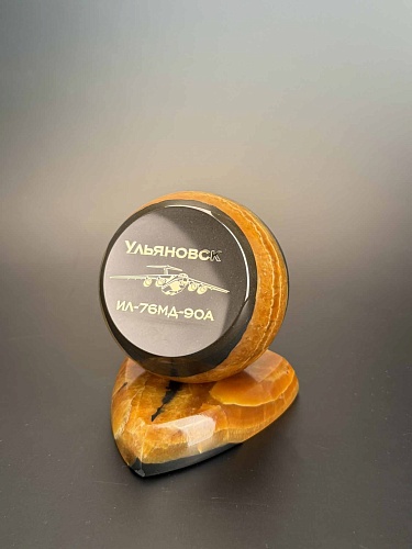 Симбирцитовый шар с металлическим нанесением